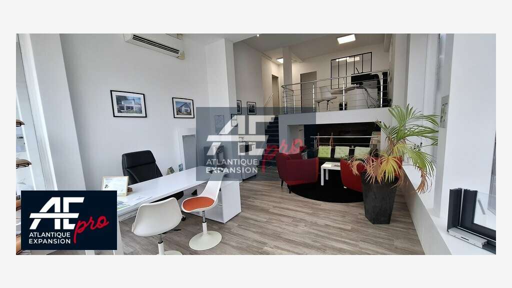 Bureaux avec vitrine d'angle à louer à St Nazaire