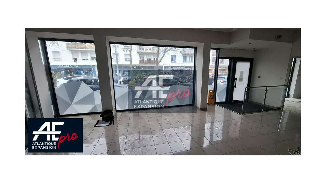 A louer local commercial 188m² PMR Saint-Nazaire