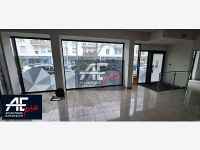 A louer local commercial 188m² PMR Saint-Nazaire