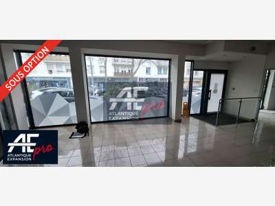 A louer local commercial 188m² PMR Saint-Nazaire