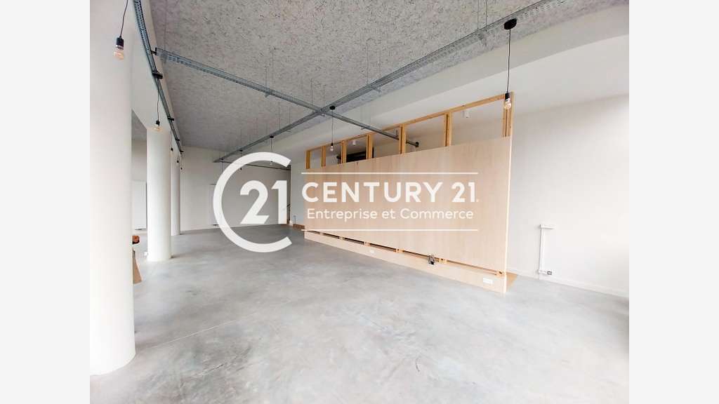 A louer local commercial de 144m² à Saint-Nazaire