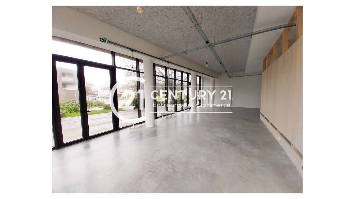 A louer local commercial de 144m² à Saint-Nazaire