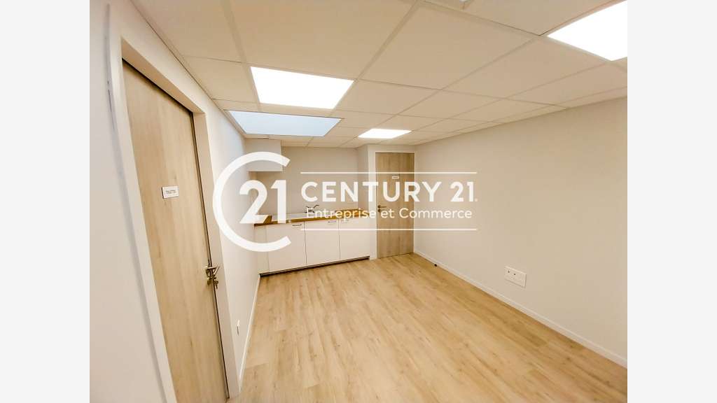 A louer local commercial de 150m² à Saint-Nazaire