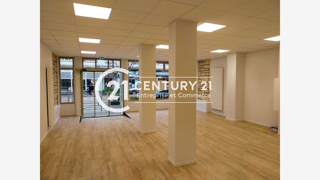 A louer local commercial de 150m² à Saint-Nazaire