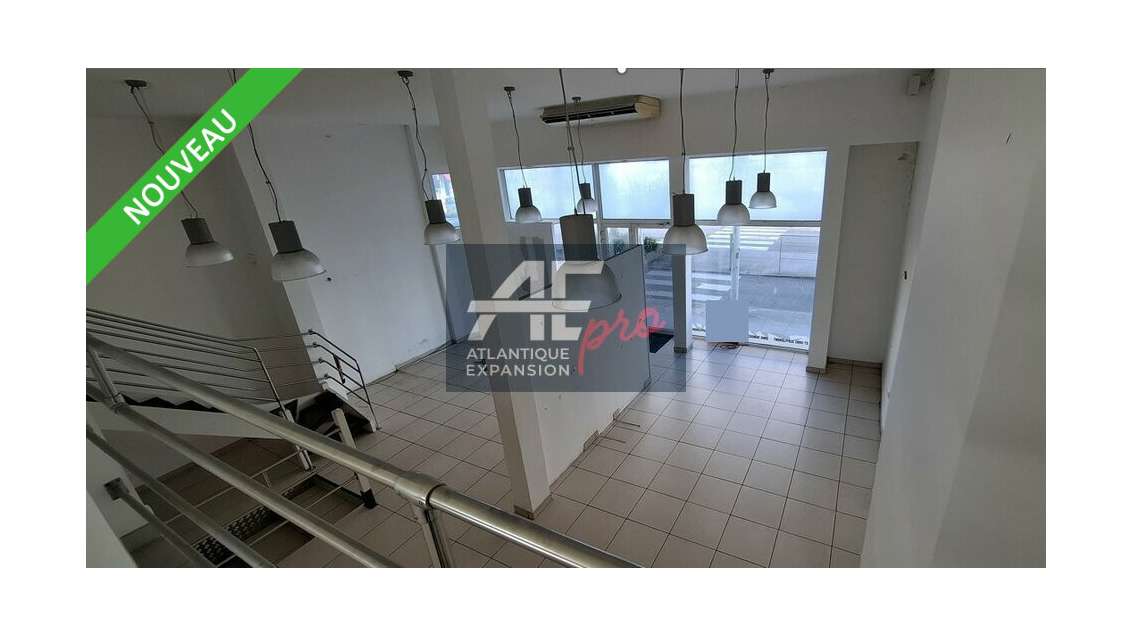 Local commercial de 116m² à louer à Saint-Nazaire