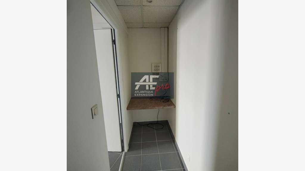 A louer local 77m² empl stratégique Saint-Nazaire