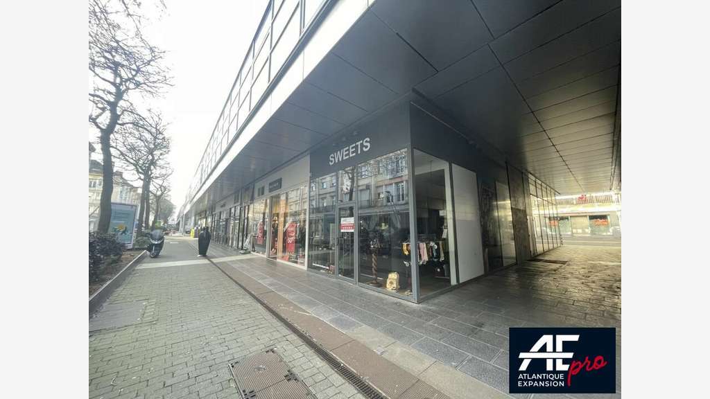 44 - SAINT NAZAIRE - LOCAL COMMERCIAL à louer