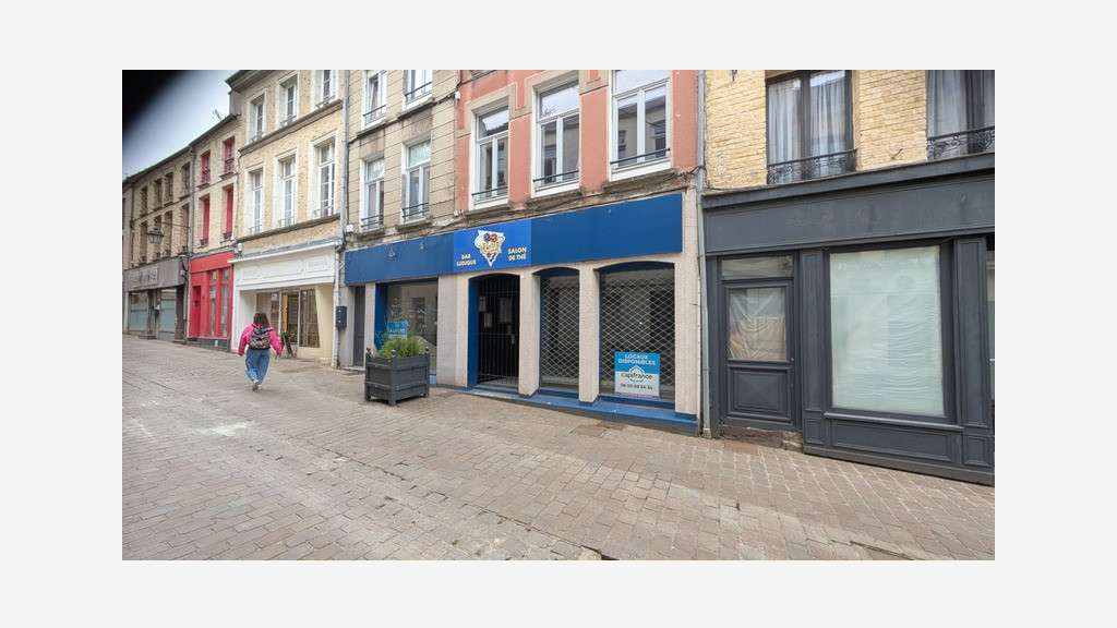 Local/bureau de 100m² à louer à Saint Omer (62)