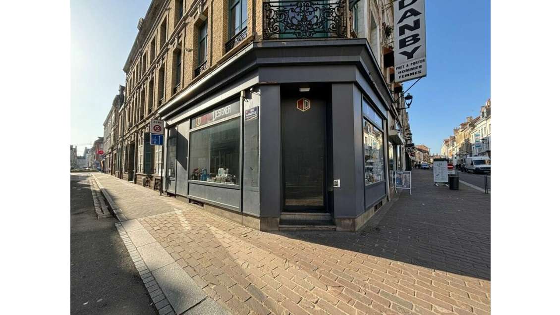 A louer local commercial de 61m² à Saint Omer