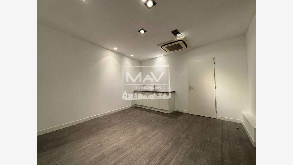 A louer local commercial 90m² coeur de Saint-Omer