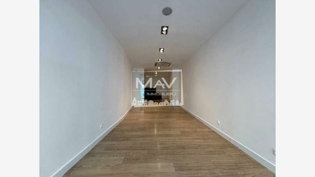 A louer local commercial 90m² coeur de Saint-Omer
