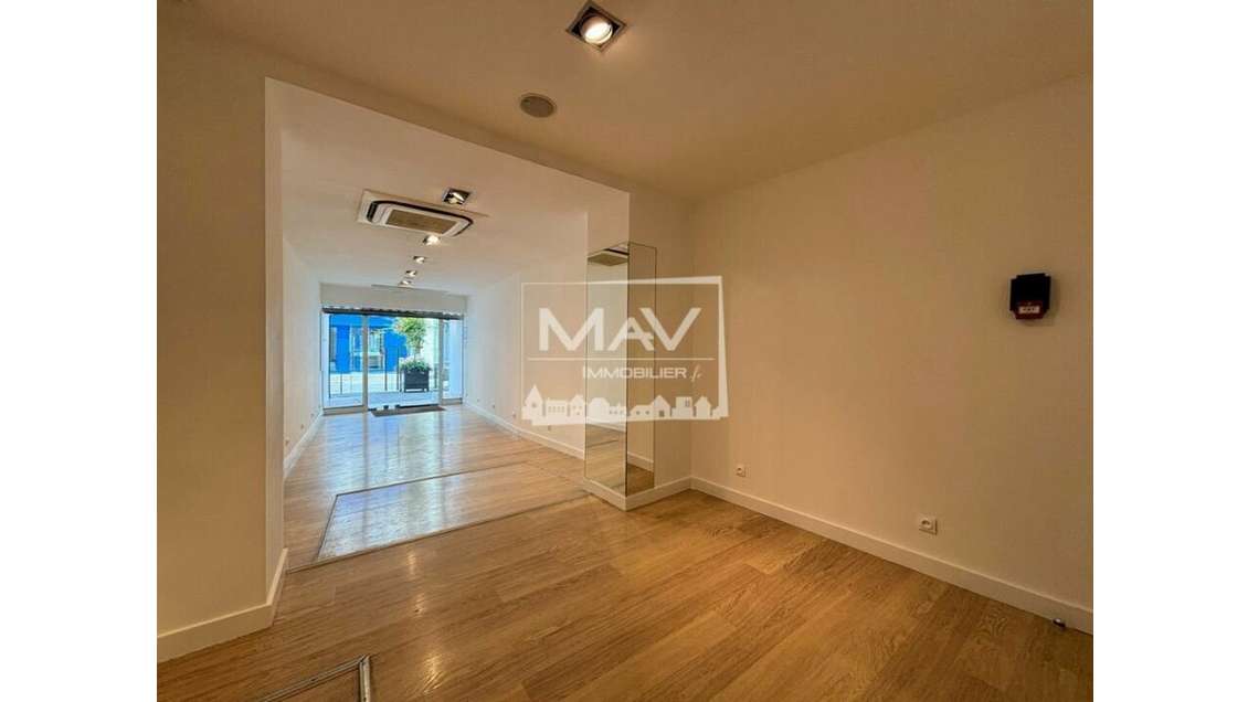 A louer local commercial 90m² coeur de Saint-Omer
