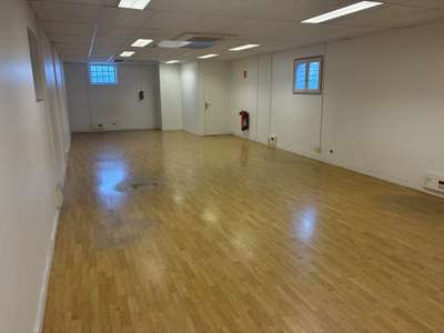 Location Locaux d'activités - Entrepôts à Saint-Ouen-sur-Seine