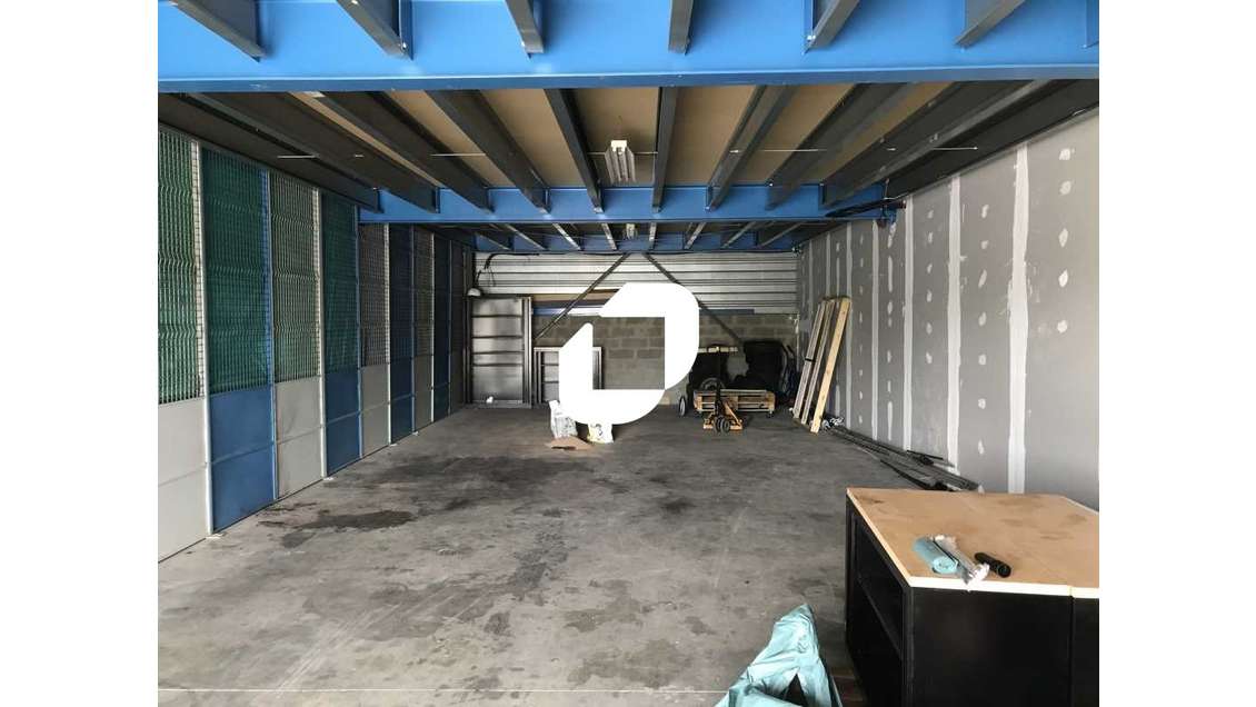 A louer Local commercial 100m² Saint ouen l'aumone