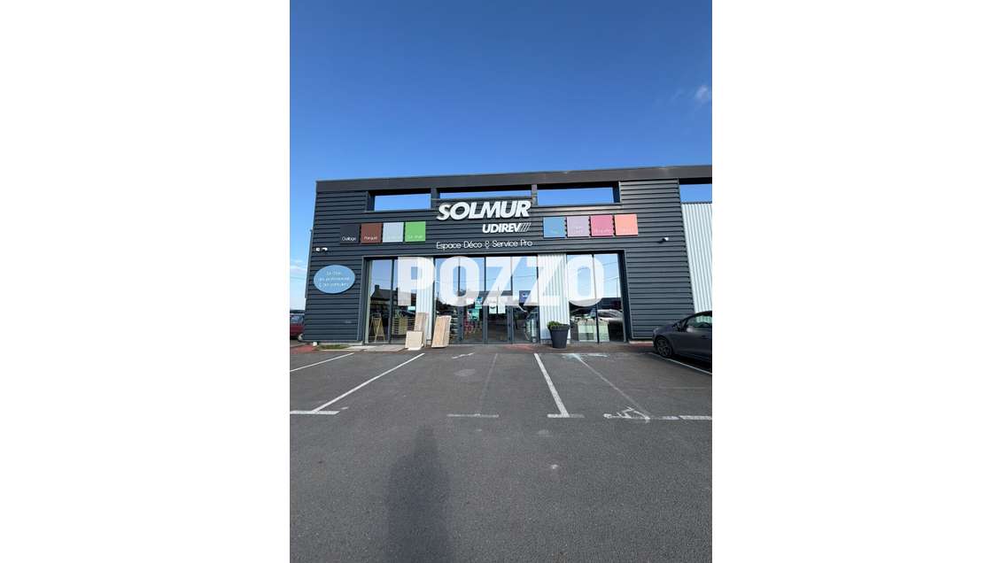 A louer local commercial 731m² Saint-Pair-sur Mer