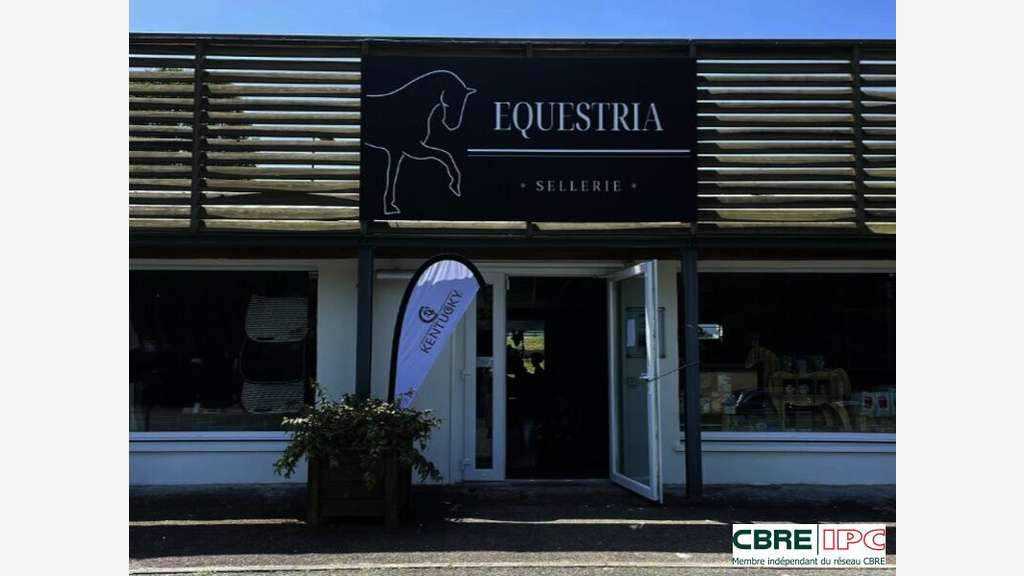 Location local 180m² Saint Paul les Dax Grand Mail