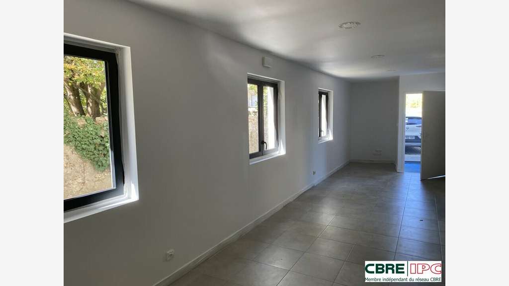 Location local commercial 62m² à St Paul les Dax