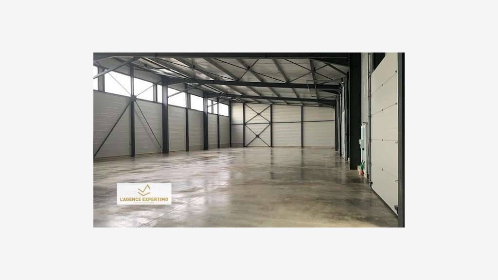 Loue entrepôt neuf 749m² à St-Paul-Trois-Châteaux