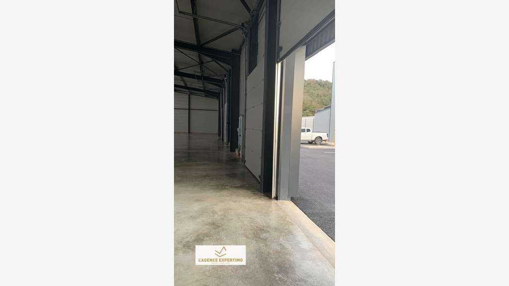 Loue entrepôt neuf 749m² à St-Paul-Trois-Châteaux