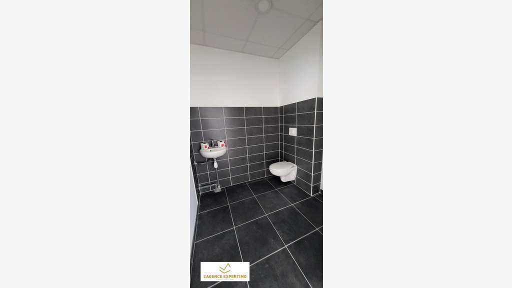 Location local neuf accès PMR 163m² à Saint-Paul