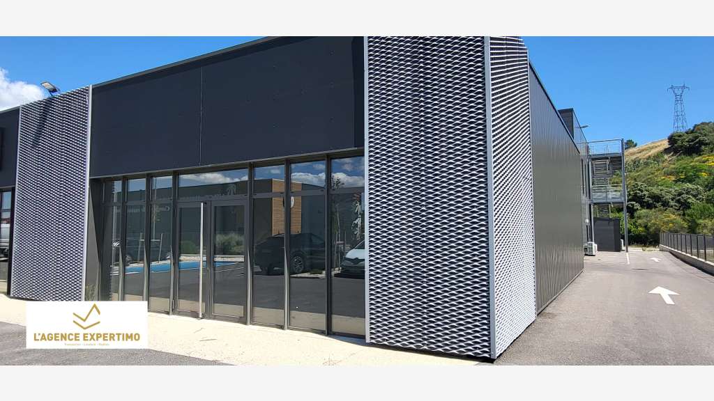 Location local neuf accès PMR 163m² à Saint-Paul
