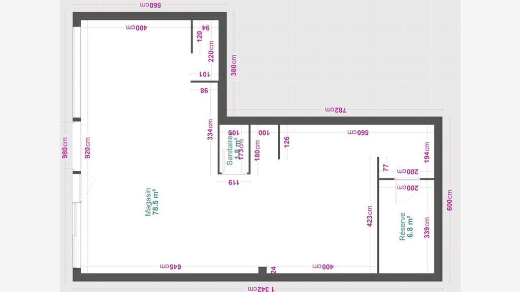 Local commercial 85m² centre ville Saint Pierre