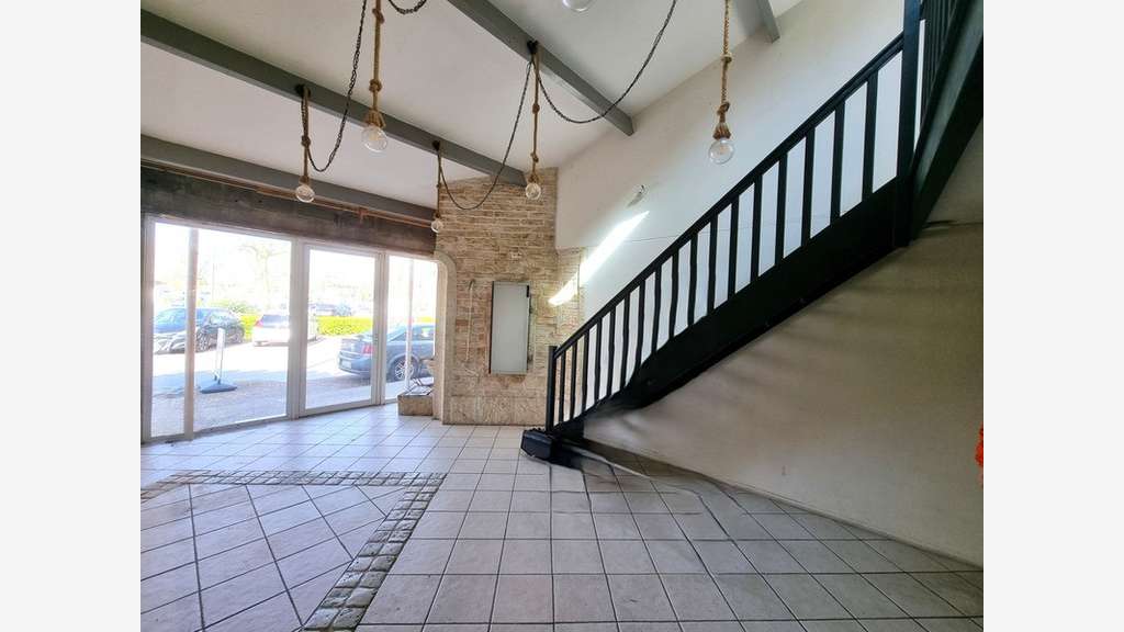Local commercial 89m² à louer à St-Pierre-d'Oléron