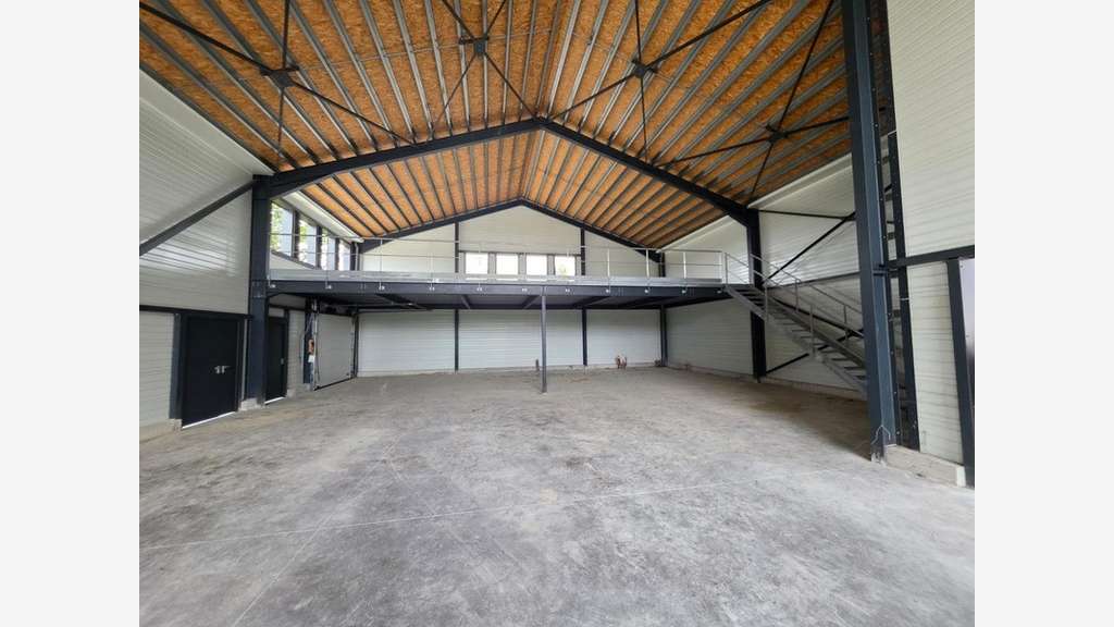 A louer bâtiment de 396m² St-Pierre d'Oléron (17)