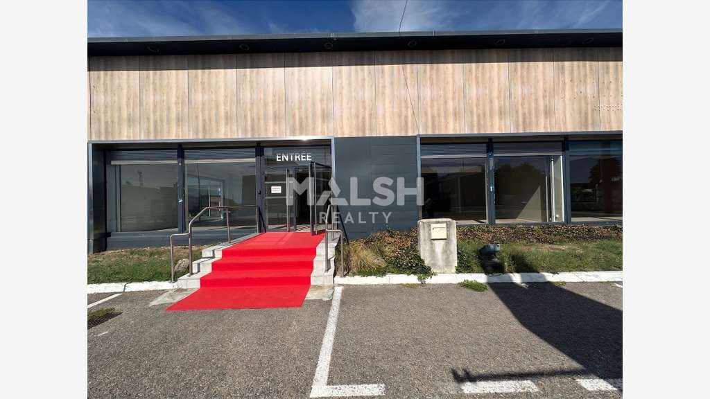 Local commercial à louer de 1417m² à Saint-Priest