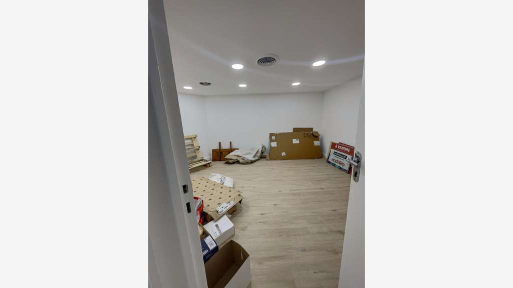 Location local de 80m² face mer à Saint-Raphaël