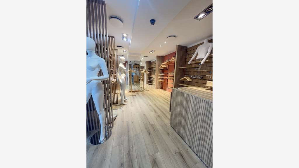 A louer boutique centre ville de Saint Raphaël