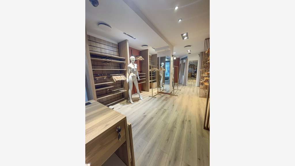 A louer boutique centre ville de Saint Raphaël