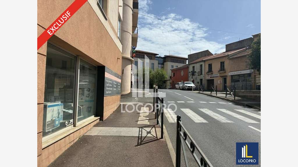 Loue local commercial 120m² en RDC à Saint Raphaël