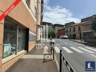 Location Locaux commerciaux - Boutiques à Saint-Raphaël