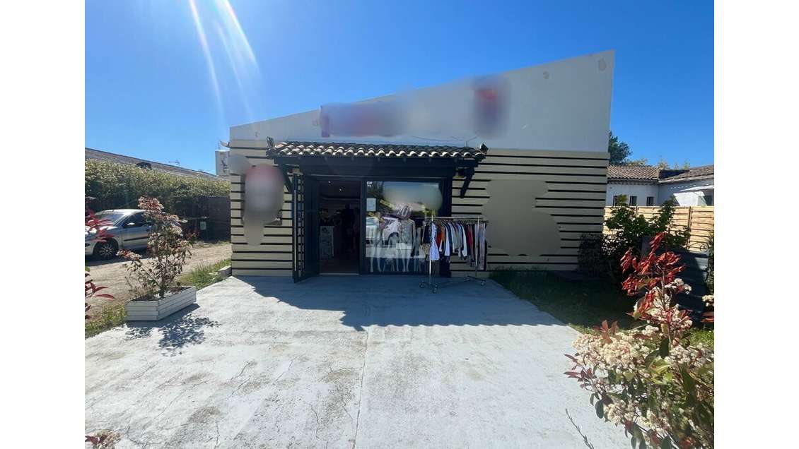 Local commercial 65m² à louer à Saint-Rémy-de-Pce