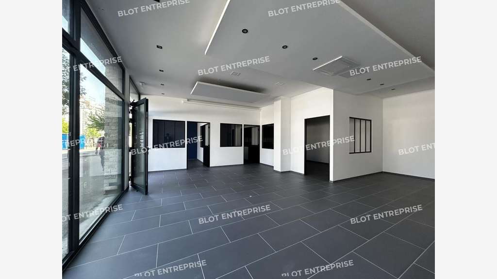 A louer local 99m² à Saint Sébastien sur Loire
