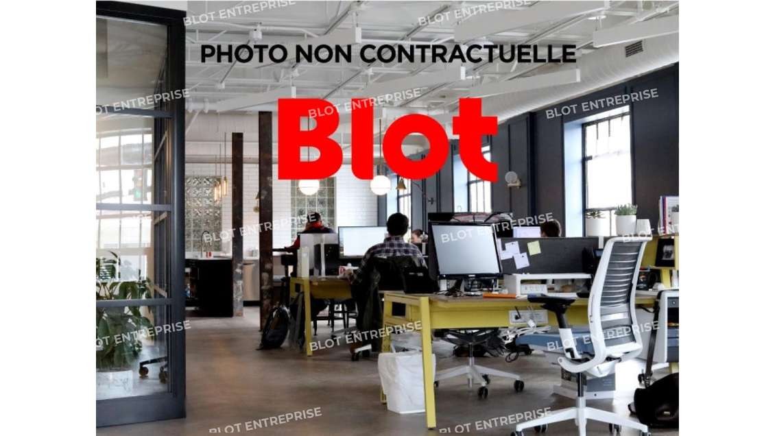 À LOUER - LOCAL COMMERCIAL - 99 m² - S