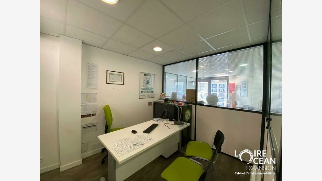 Loue local bureaux de 101m² St Sébastien sur Loire