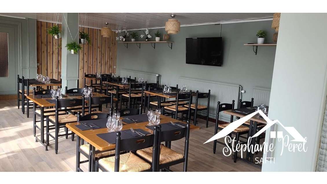 À louer local commercial 166m² à Saint-Setiers