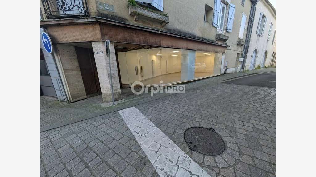 Location local 69m² à Saint-Sever coeur de ville