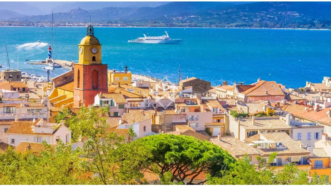 Opportunité à saisir ! À louer immeuble St-Tropez