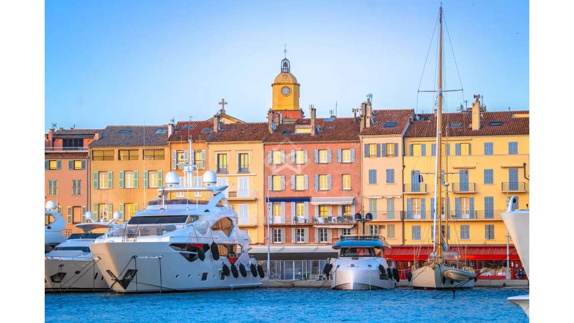 A louer boutique 30m² proche port de Saint-Tropez