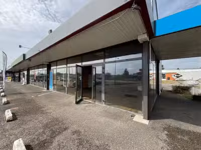Local de 188 m² avec forte visibilité commerciale