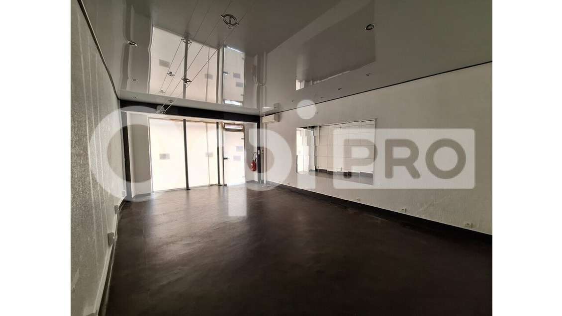 Local 41m² à louer à Saint-Yrieix-la-Perche centre