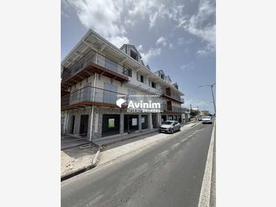 Loue local 83m² grande visibilité axe N°1 St Anne