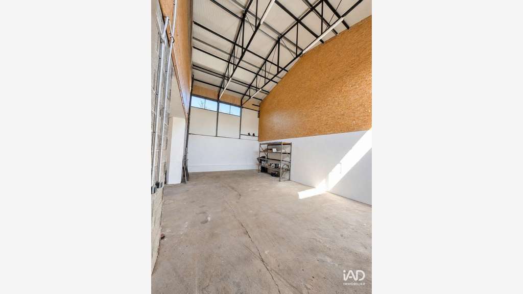 Loft/atelier à Sainte-Jalle