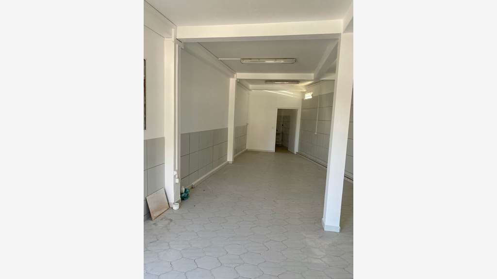 Local commercial ou professionnel 57 m2