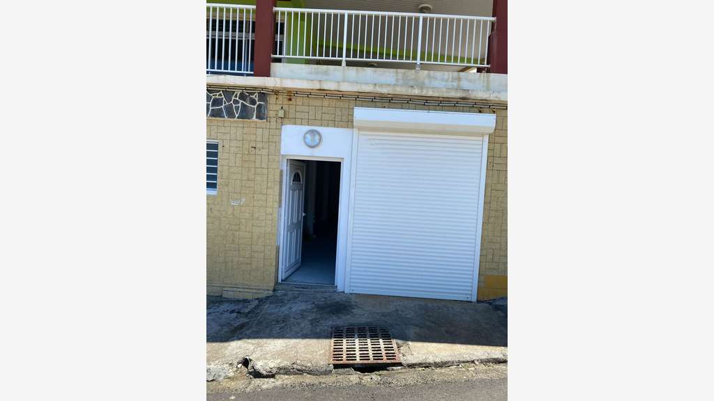 Local commercial ou professionnel 57 m2