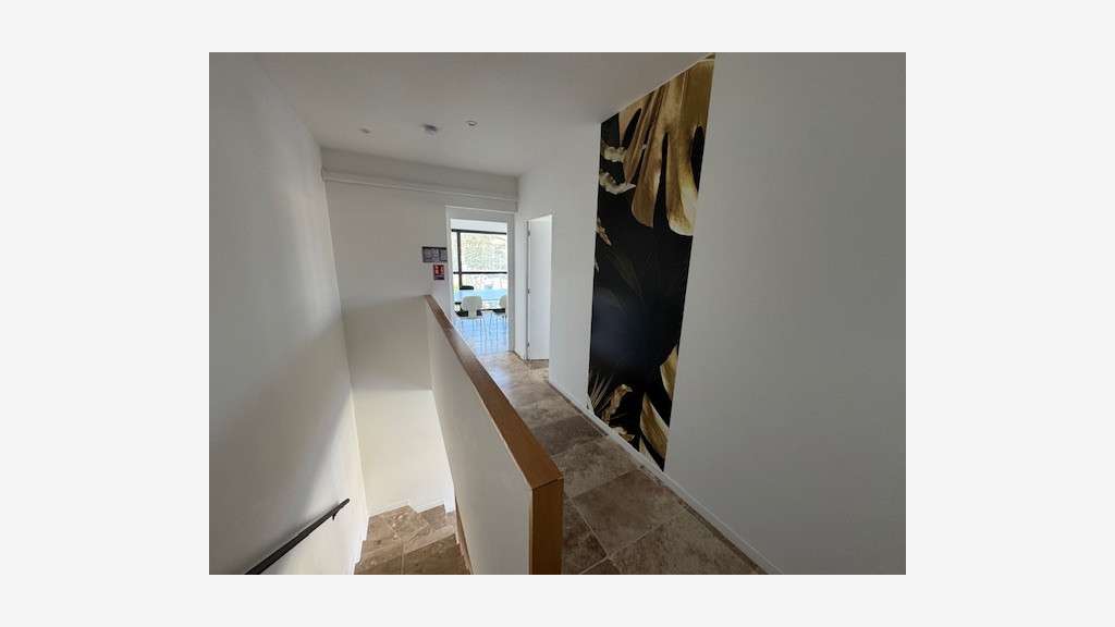 A louer locaux commerciaux 50-116m² Sainte-Maxime