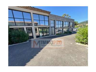 Location Locaux commerciaux - Boutiques à Sainte-Maxime